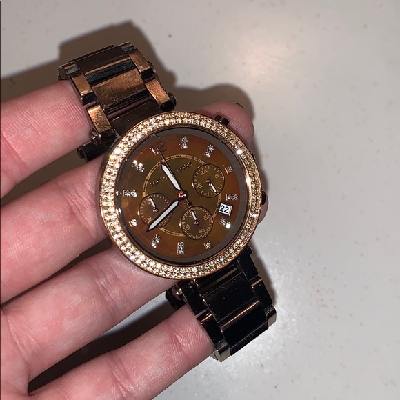 Michael Kors Woman’s Gold-Tone Watch - Picture 5 of 6